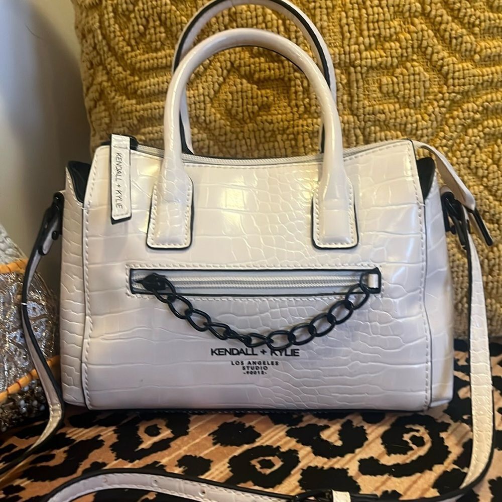 KENDALL + KYLIE studio bag